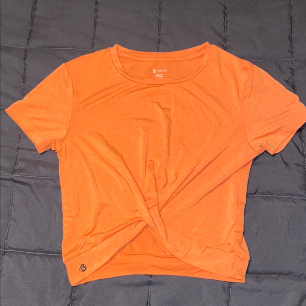 BuffBunny front twist crop top